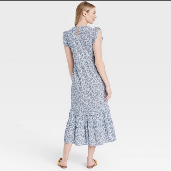 Universal Thread White and Blue Floral Midi Dress - Picture 4 of 9